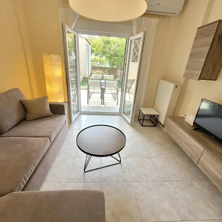 Apartment Anris & Dianas Dom - In A Quiet Part Of The Center Kallithea (Chalkidiki)