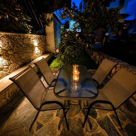 Anris & Dianas Dom - In A Quiet Part Of The Center Kallithea (Chalkidiki)