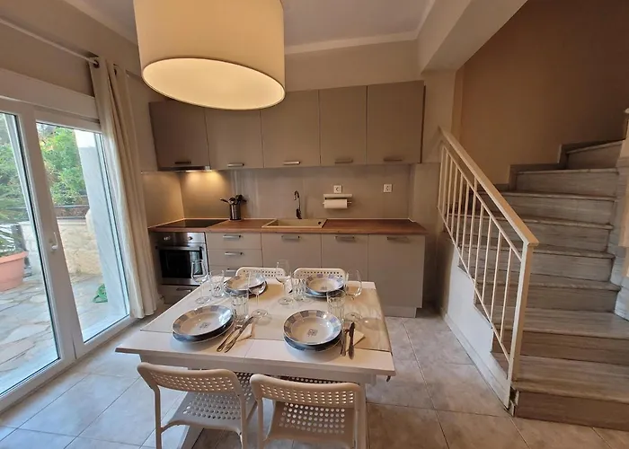 Apartament Anris & Dianas Dom - In A Quiet Part Of The Center *