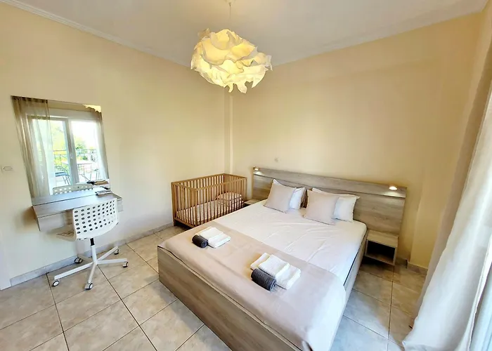 Anris & Dianas Dom - In A Quiet Part Of The Center Apartament Kallithea (Chalkidiki)