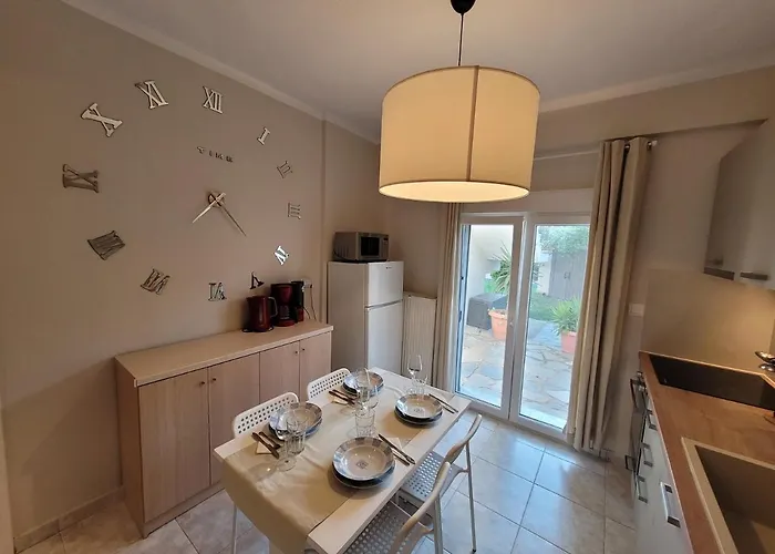 Anris & Dianas Dom - In A Quiet Part Of The Center Apartament